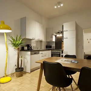 City-apartment Neubaugasse Apartman