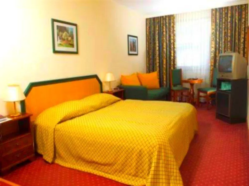 Caratart Hotel Bombolo Wien 4*, Vienne