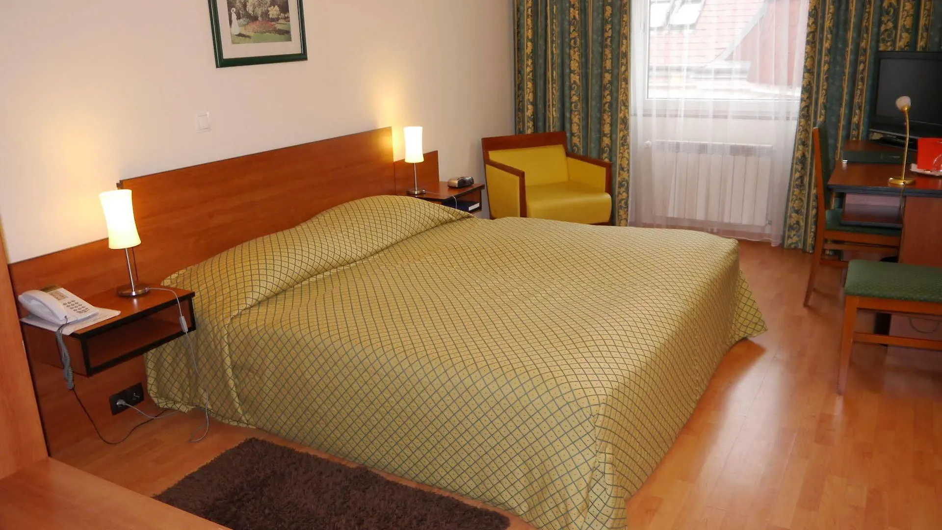 Caratart Hotel Bombolo Wien 4*, Vienne